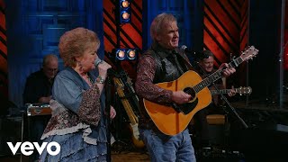 Gaither - Here Comes Jesus (Live) (Official Music Video) ft. Jeff & Sheri Easter