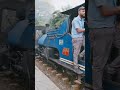 an excursion by train ട്രെയിനിൽ ഒരു വിനോദയാത്ര