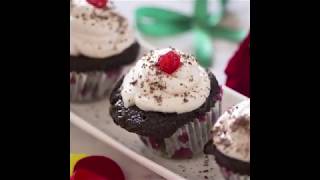 Black Forest Cupcake ( ಬ್ಲಾಕ್‌ ಫಾರೆಸ್ಟ್‌ ಕಪ್‌‌ಕೇಕ್‌ )