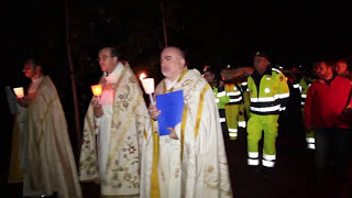 Benedizione del Fiume PO - processione con il Crocefisso di Don Camillo