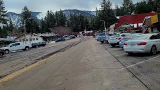 Walking tour of the charming quaint little mountain town of Wrightwood California