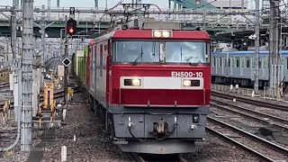 JR貨物EH500形10号機＋コキ16B（両）が大宮駅を通過するシーン（2090レ・仙貨A107・コンテナ輸送）2021.12.17