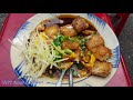 xe bột chiên trứng vĩa hè hơn 40 năm vẫn đông khách nhờ có vị ngon riêng street food of saigon