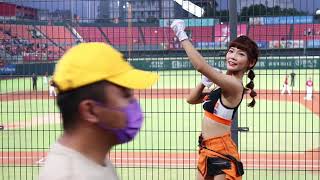 201002 台南球場_獅吼音樂祭   永遠的驕傲   Uni Girls_芮絲リース