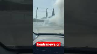 Αμάξι στη Λεωφόρο Λαυρίου τυλίχθηκε στις φλόγες – Βίντεο | Kontra channel