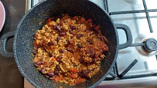 Mexican stuffing for pancakes. A recipe for those who like spicy dishes.