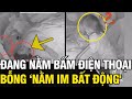 Đang nằm BẤM ĐIỆN THOẠI, 2 vợ chồng bỗng bật chế độ NẰM IM BẤT ĐỘNG | Tin Ngắn 3 Phút