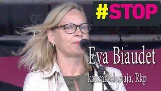 Eva Biaudet #stop -mielenilmauksessa (18.9.2015)