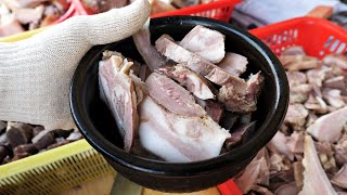 5,000원 순대국 양 실화?? 해외에서도 먹으러 오는! 역대급 푸짐한 순대국밥 / Sundae Soup, Pig-headed meat / Korean street food