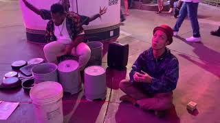 路上ドラマーシャッフル Tomoharu Saitou Shuffles with street drummer