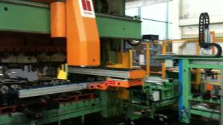 134 - (N) - 3 axis Feeder fed by Destacker