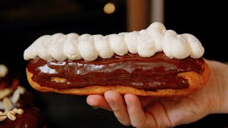 做了超大版的巧克力「閃電泡芙」，兩種口味的餡料任你選擇！| Chocolate Eclair Recipe | 元气八眉菌