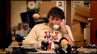 Life of IT Support - scene from "The IT crowd"