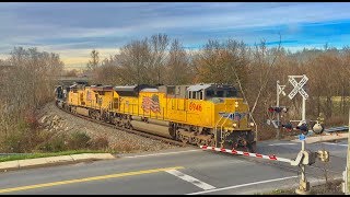 Veteran's Day Railfanning - Red, White, \u0026 Blue On The H76