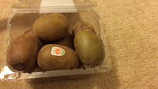 ZESPRI SUNGOLD KIWI UNBOXING AND REVIEW!!!