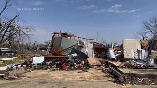 Tornadoes rip through Mississippi, killing dozens