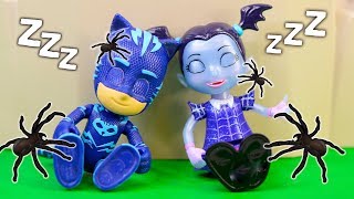 PJ Masks Gekko Plays Halloween Tricks on Vampirina and Owlette