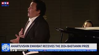 Amartuvshin Enkhbat receives the 2024 Bastianini Prize.