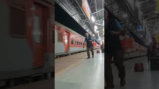 train coming on station (Satna junction) #station #status #shorts #satna