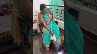 అత్తయ్య అమ్మshopping చేస్సుతుంటే నేను Nikki time pass చేసాం😅#shortsfeed #shorts #viralvideo #family