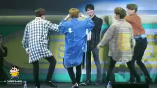 161106 SHINee hyungs trying to help confused Taemin