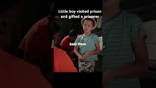 Little boy visited prison and gifted a prisoner #prison #littleboy #news #impossible