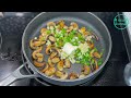 a juicy steak with a very creamy mushroom sauce 🥩👩🏻‍🍳