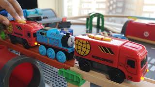 Wooden Thomas and Brio, Toy Train Videos for Children | Building Blocks for Kids | Railway Vehicles