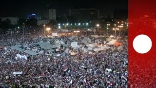 Egypte : les manifestants anti-Morsi applaudissent l'armée