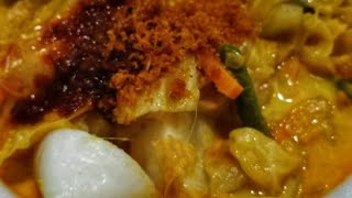 Xmax - Possibly the BEST Lontong in Singapore for $3