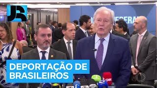 Deportação de brasileiros nos EUA repercute em evento da PF no Ministério da Justiça