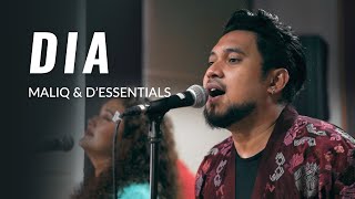 Dia Maliq D essentials Live Cover Studio Session Acoustic Band