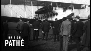 Bonar Law At Air Display (1920-1922)