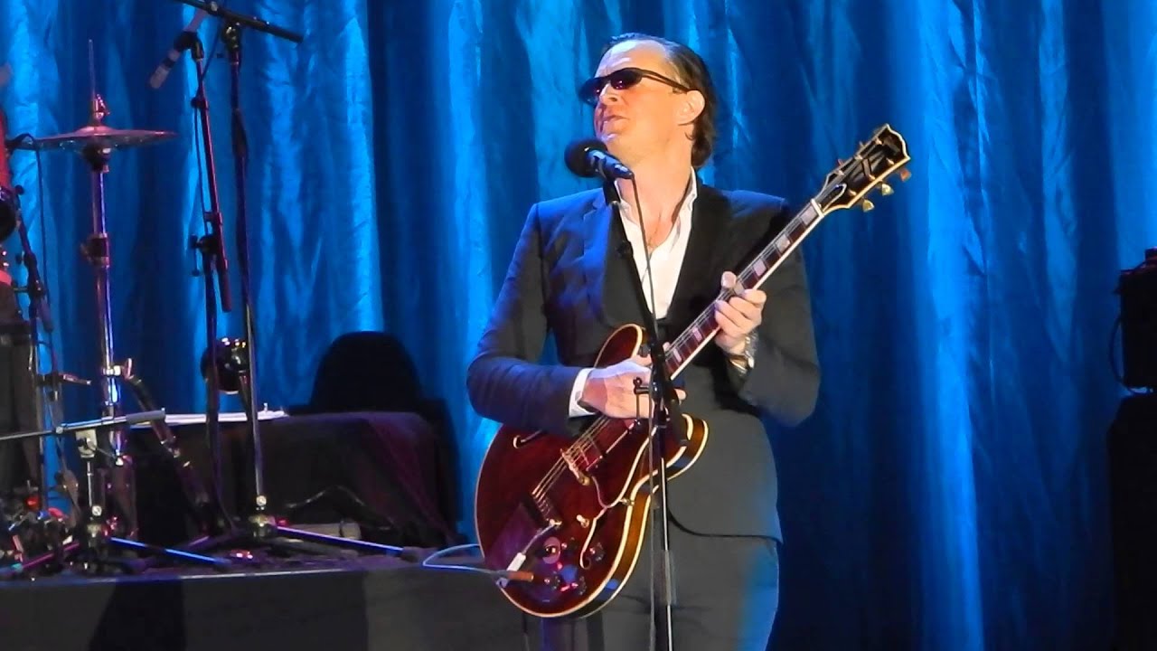 Joe Bonamassa Covers BB King's "The Thrill Is Gone" In Kettering, Ohio ...