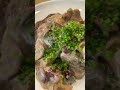 schnelles rumpsteak rezept mit pfifferlingen und kirschen von steffen henssler