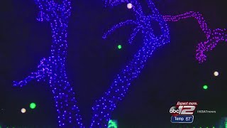 Holiday lights luminate San Antonio Zoo