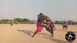 funny Dinka wrestling in Juba: comedy Dinka Wrestling