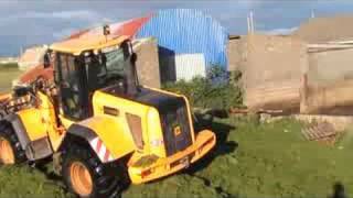 JCB 434 piking in Causeway, Co Kerry