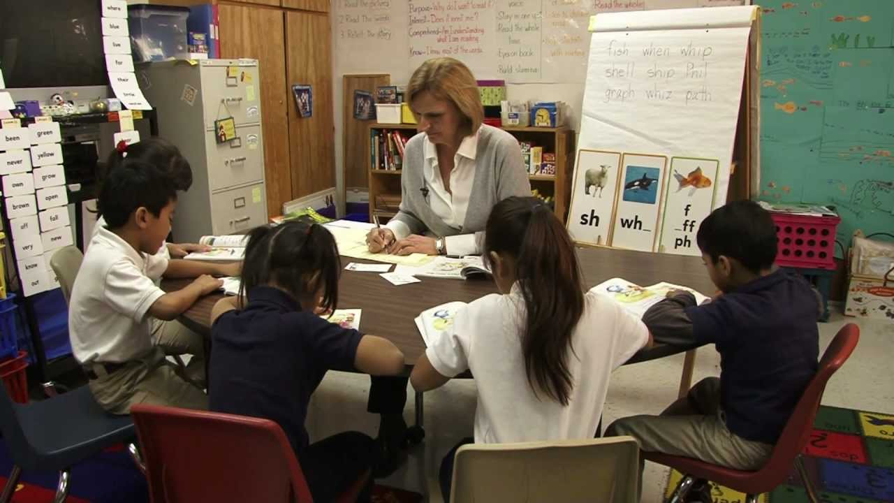 Elementary Students Reading