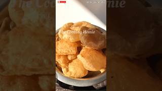 Kis kis ko pasand ha ye combo? #shorts #poori #breakfast #indiancuisine #indianfood