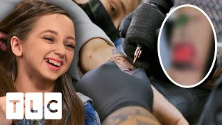 22-Year-Old The Size Of A Child Gets A Huge Tattoo! | I Am Shauna Rae