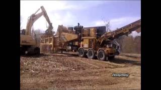 1,000 HP Vermeer HG8000 Wood Chipper Shredding Trees w/ Sweet Turbo