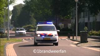 meerdere politie eenheden en ambulance met spoed naar De meer Drachten