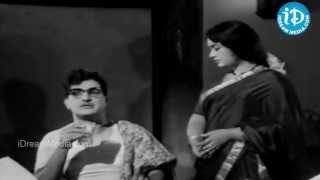 Savithri, NTR Nice Scene - Thalli Prema Movie