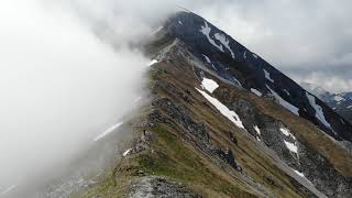 Luboten lartësia 2490 m