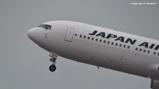 大分空港 Japan Airlines (JAL) Boeing 767-300 JA8364 離陸 2013.1.13