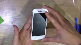 『iPhone5』保護フィルム貼り/Paste LCD Protective Film