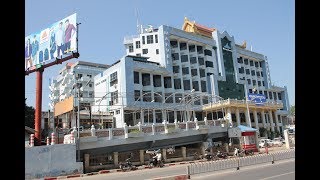 Walking Around Mandalay / မန္တလေး