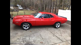 1970 Dodge Challenger 440 with a Hemi 4 speed