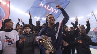 The celebration for the top scorer in the history of Paris Saint-Germain, Kylian Mbappé ! ❤️💙